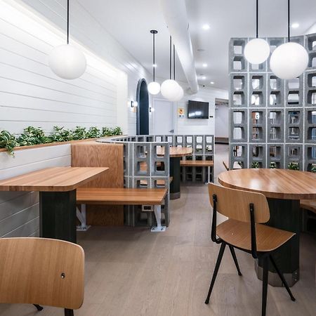 Vrge Revelstoke Hotel Kültér fotó