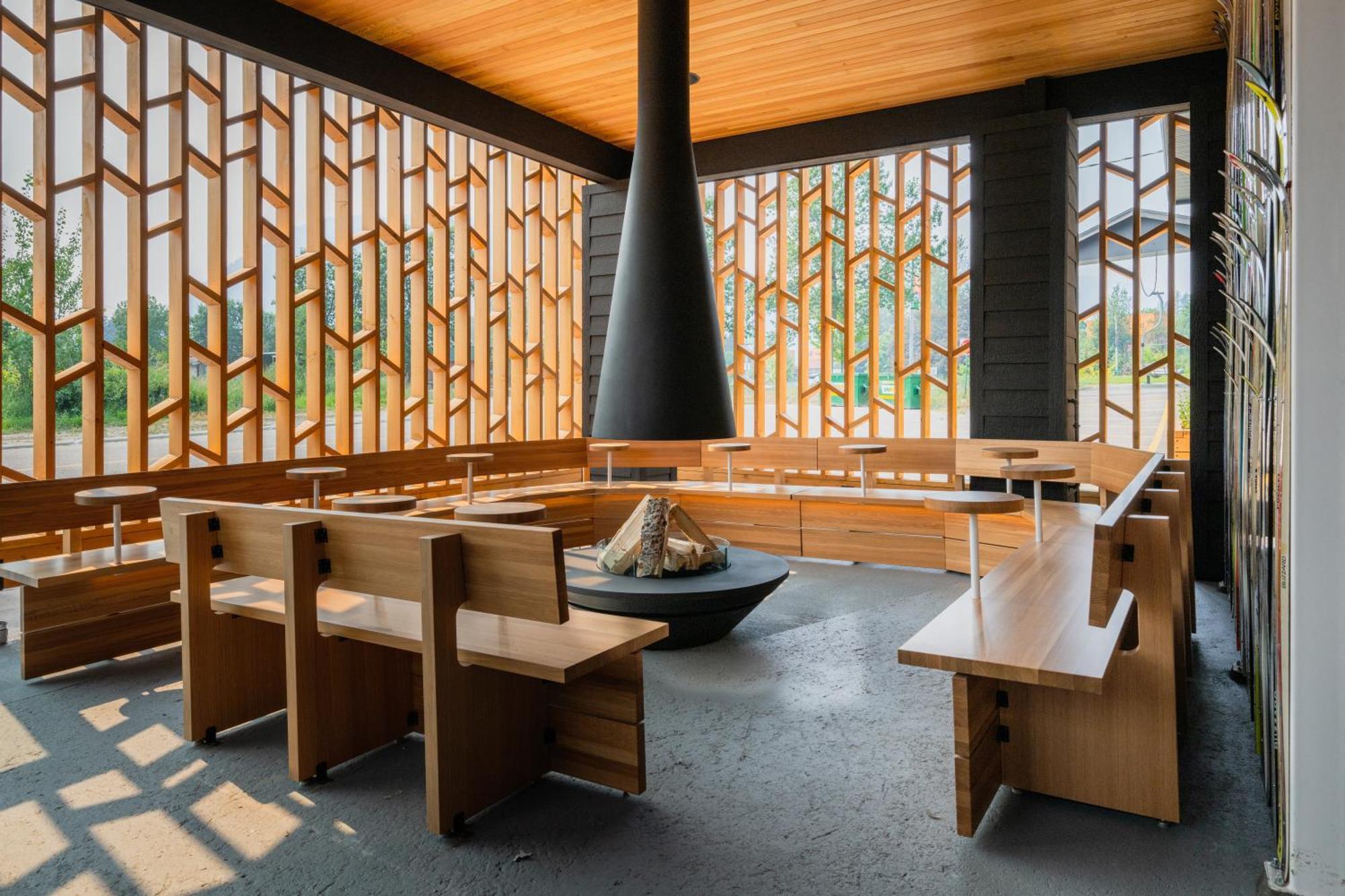 Vrge Revelstoke Hotel Kültér fotó