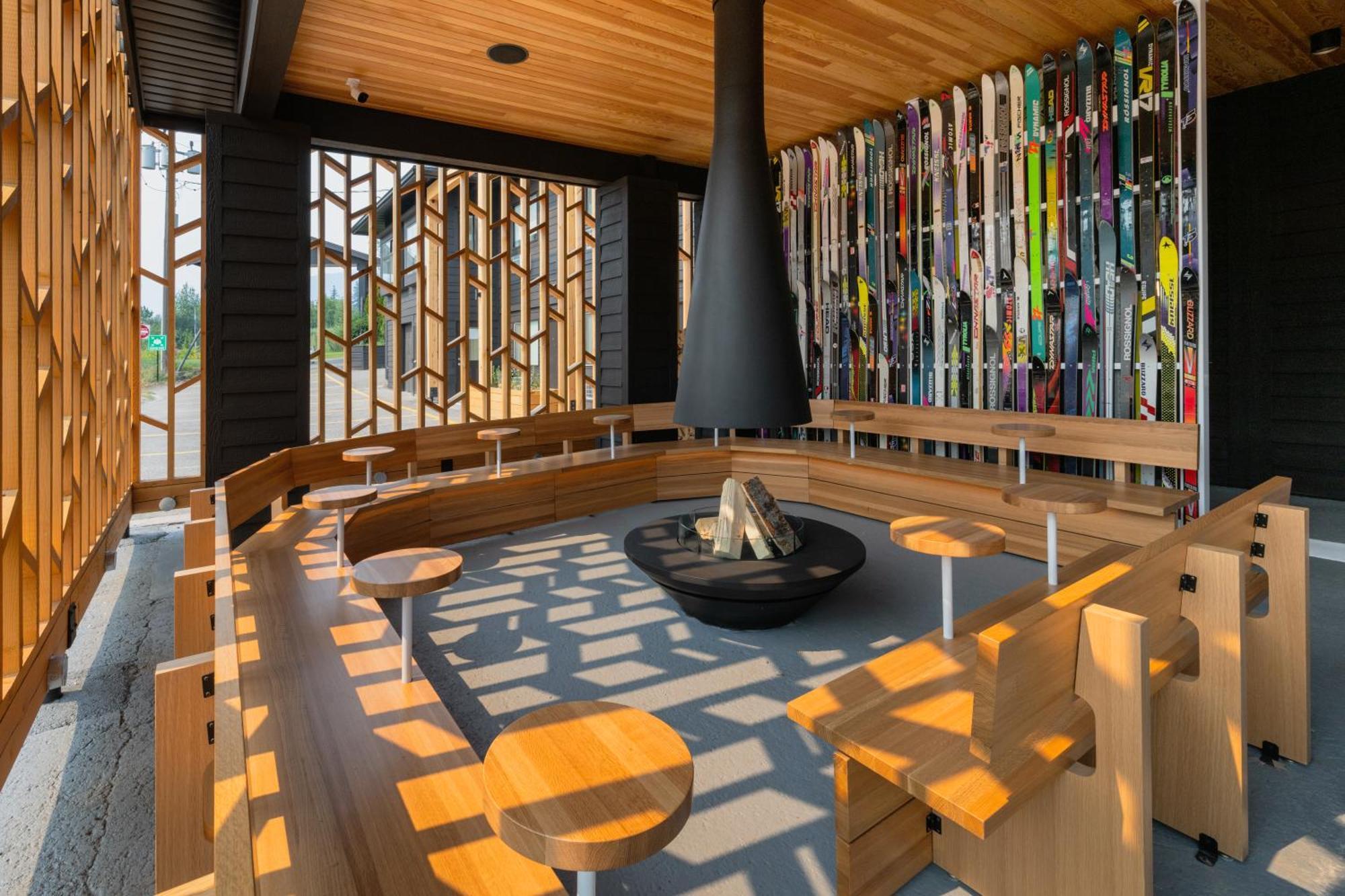 Vrge Revelstoke Hotel Kültér fotó